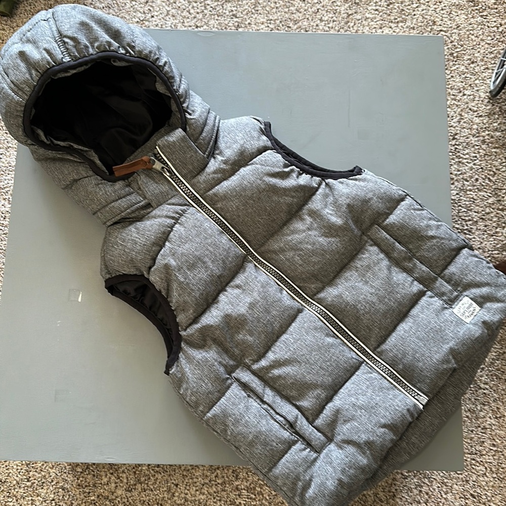 H&M boys hooded puff vest